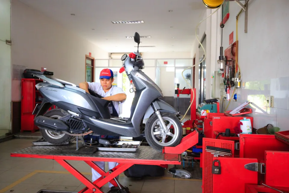 Khoang máy sau khi vệ sinh